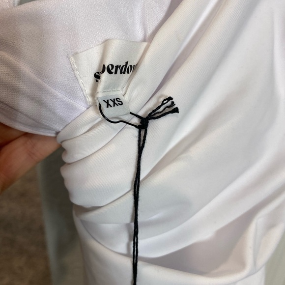 Lisa Ruched Mini Dress in White
superdown - Picture 6 of 8